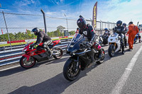 donington-no-limits-trackday;donington-park-photographs;donington-trackday-photographs;no-limits-trackdays;peter-wileman-photography;trackday-digital-images;trackday-photos